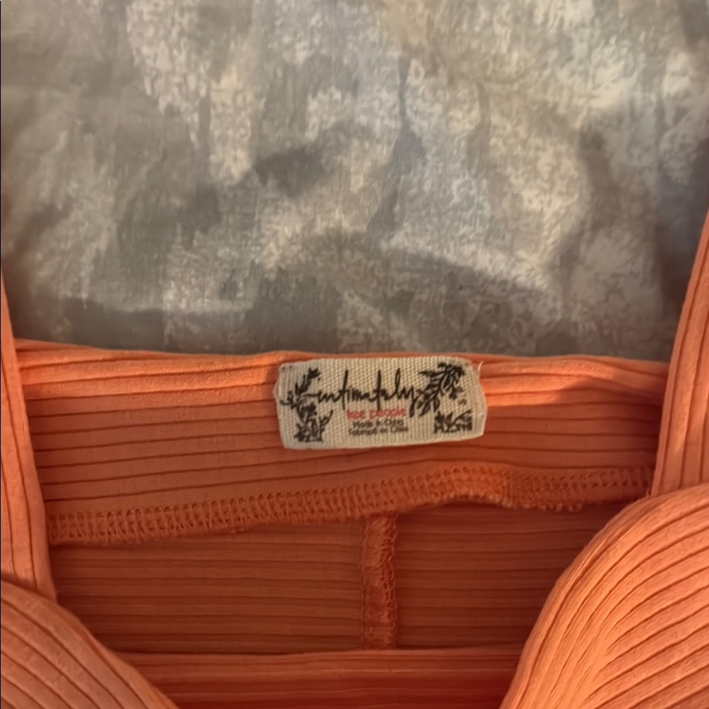 Orange Ribbed Crop Top - Picture 2 of 3